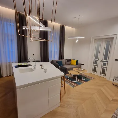 Unique And Luxury With Balcony * سراييفو