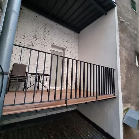 شقة Unique And Luxury With Balcony *